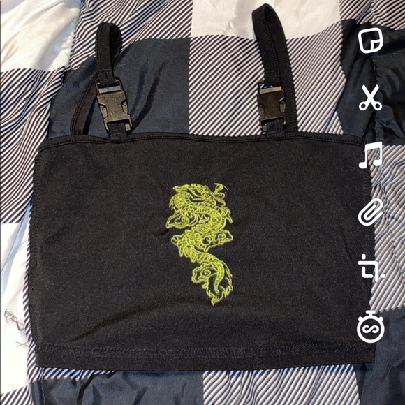 Four crops tops - Picture 2 of 4